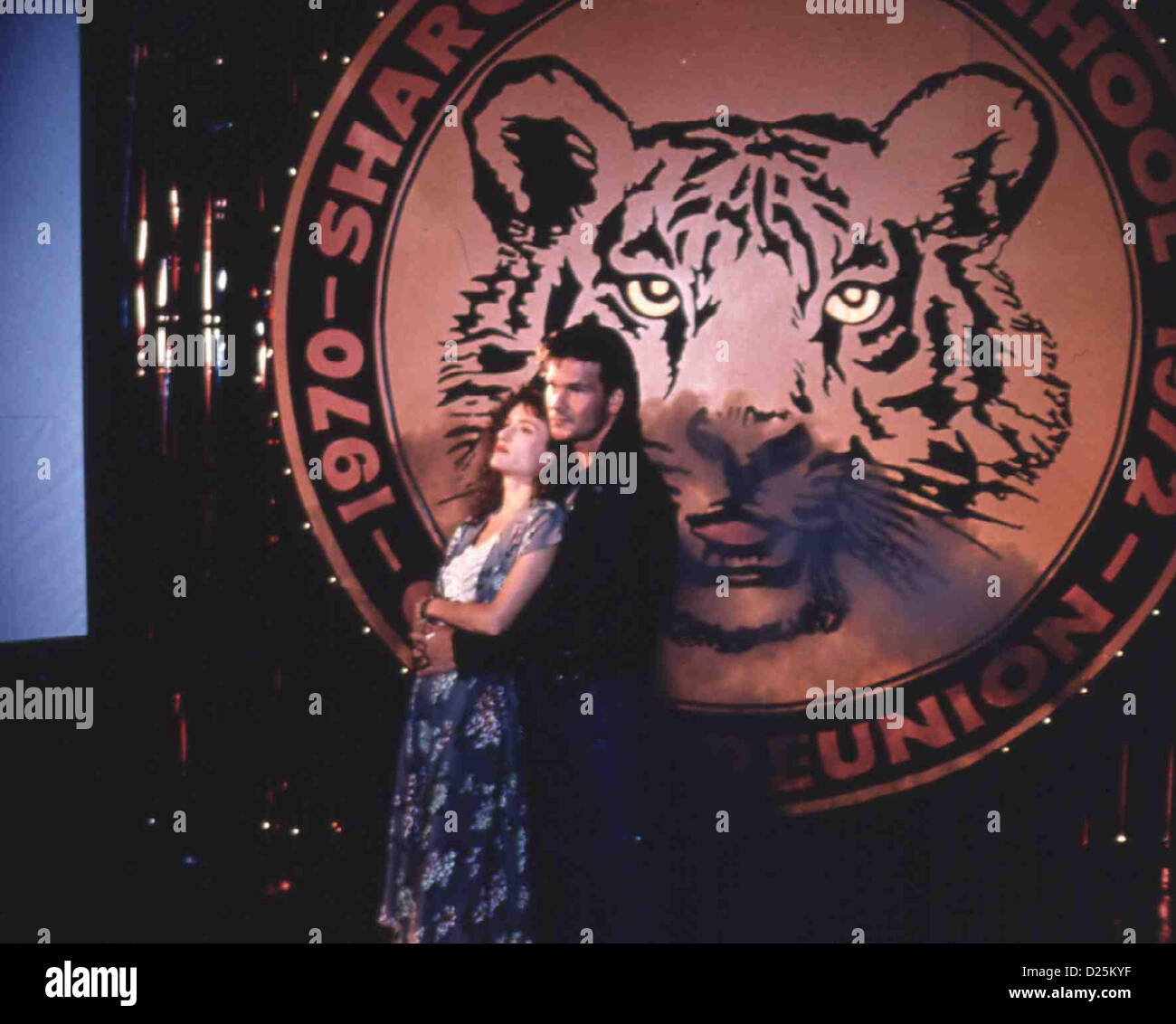 新品・未開封　インポート盤DVD　TIGER WARSAW （1988年） MV5BOGIxMzRkODgtZTNjNi00N2MxLW