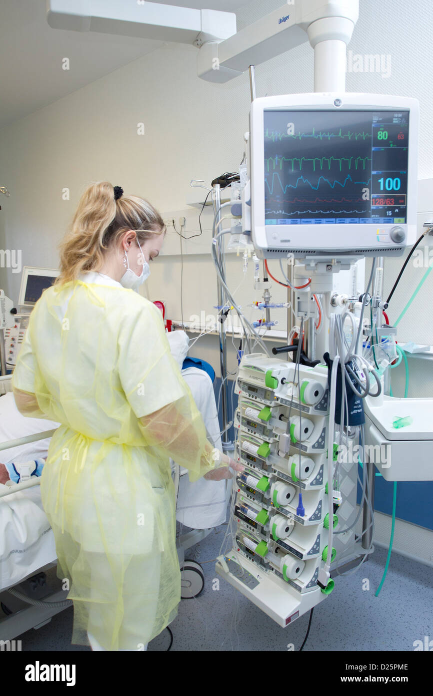 NURSE DISPENSING CARE Stock Photo Alamy