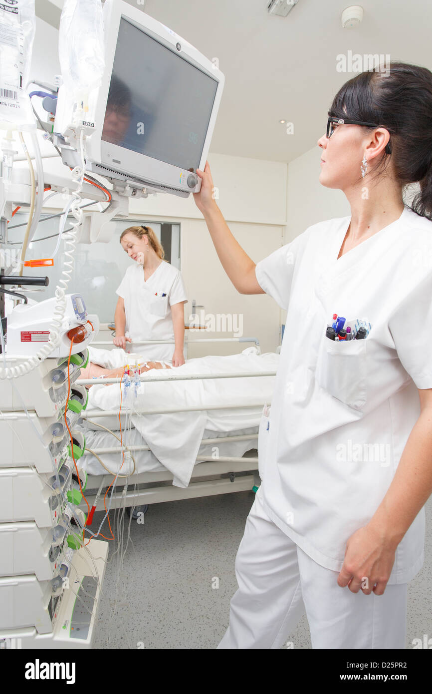 NURSE DISPENSING CARE Stock Photo Alamy