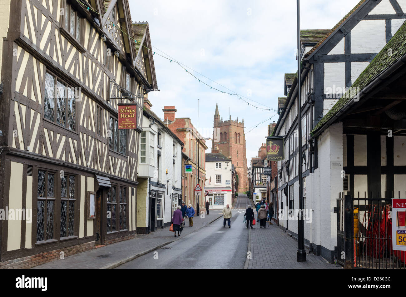 Traditional buildings including the Kings Head public house in whitburn Street, Bridgnorth, Shropshire Stock Photo