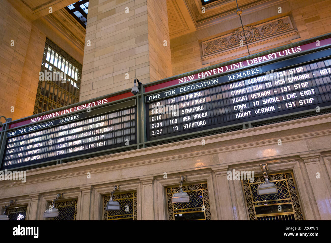 View of New Haven Line Departures in Grand Central Station Stock