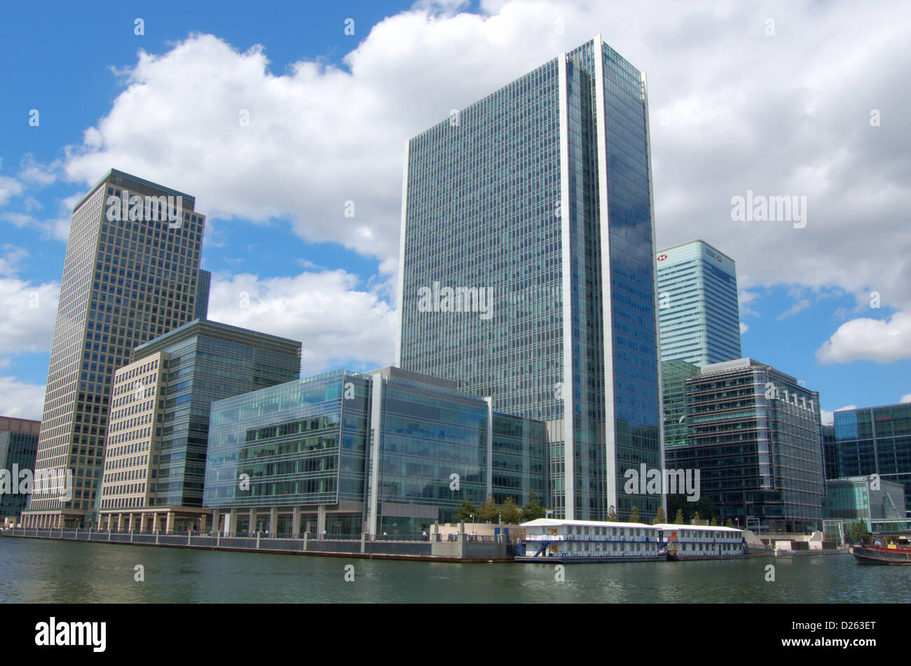Office buildings at Canary Wharf in London, England Stock Photo - Alamy