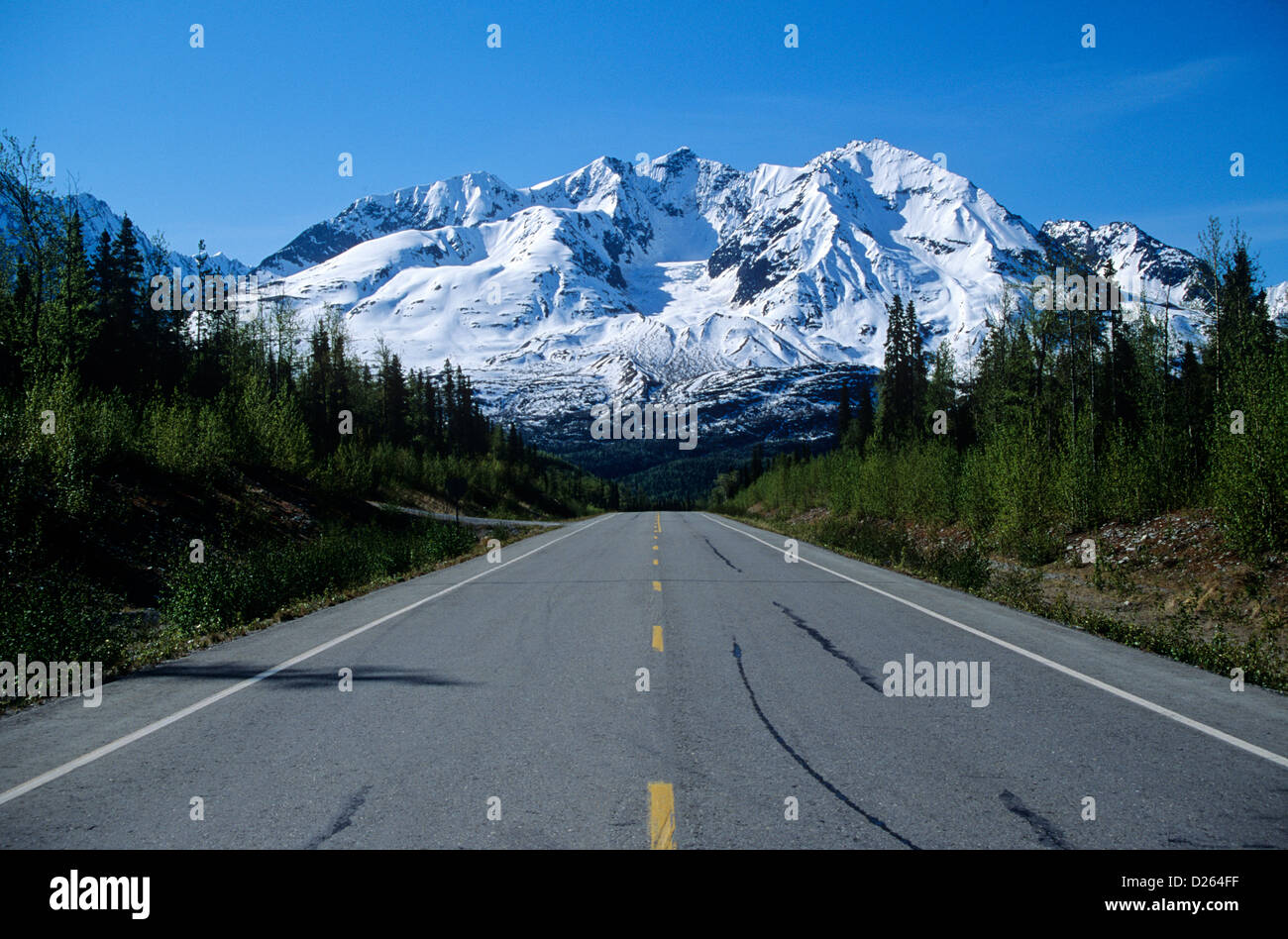 Richardson highway alaska road hi res stock photography and images alamy