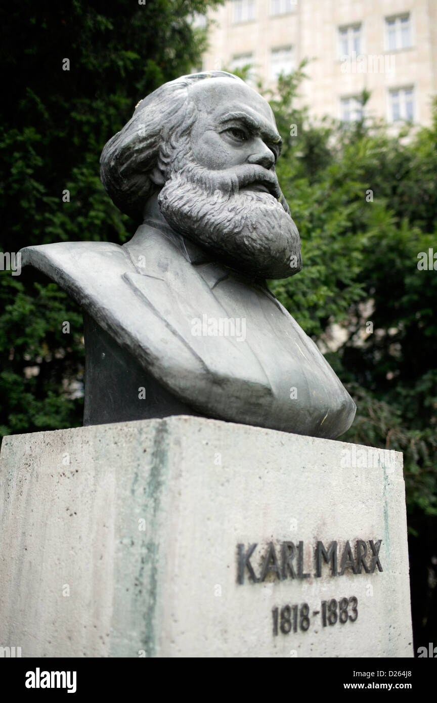 Berlin, Germany, Karl Marx bust on Strausbergerplatz Stock Photo - Alamy
