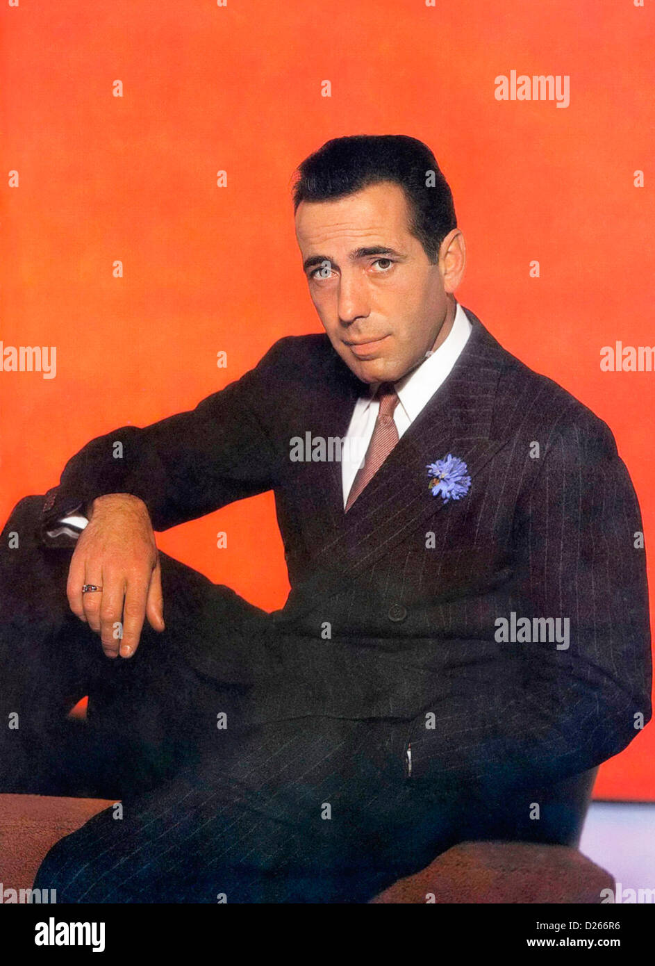 HUMPHREY BOGART (1899-1957) US film actor about 1946 Stock Photo