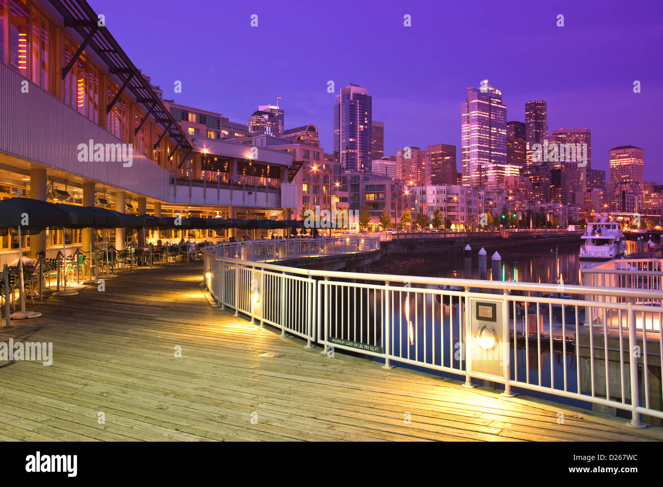 OUTDOOR RESTAURANT PIER 66 BELL STREET MARINA ELLIOT BAY DOWNTOWN