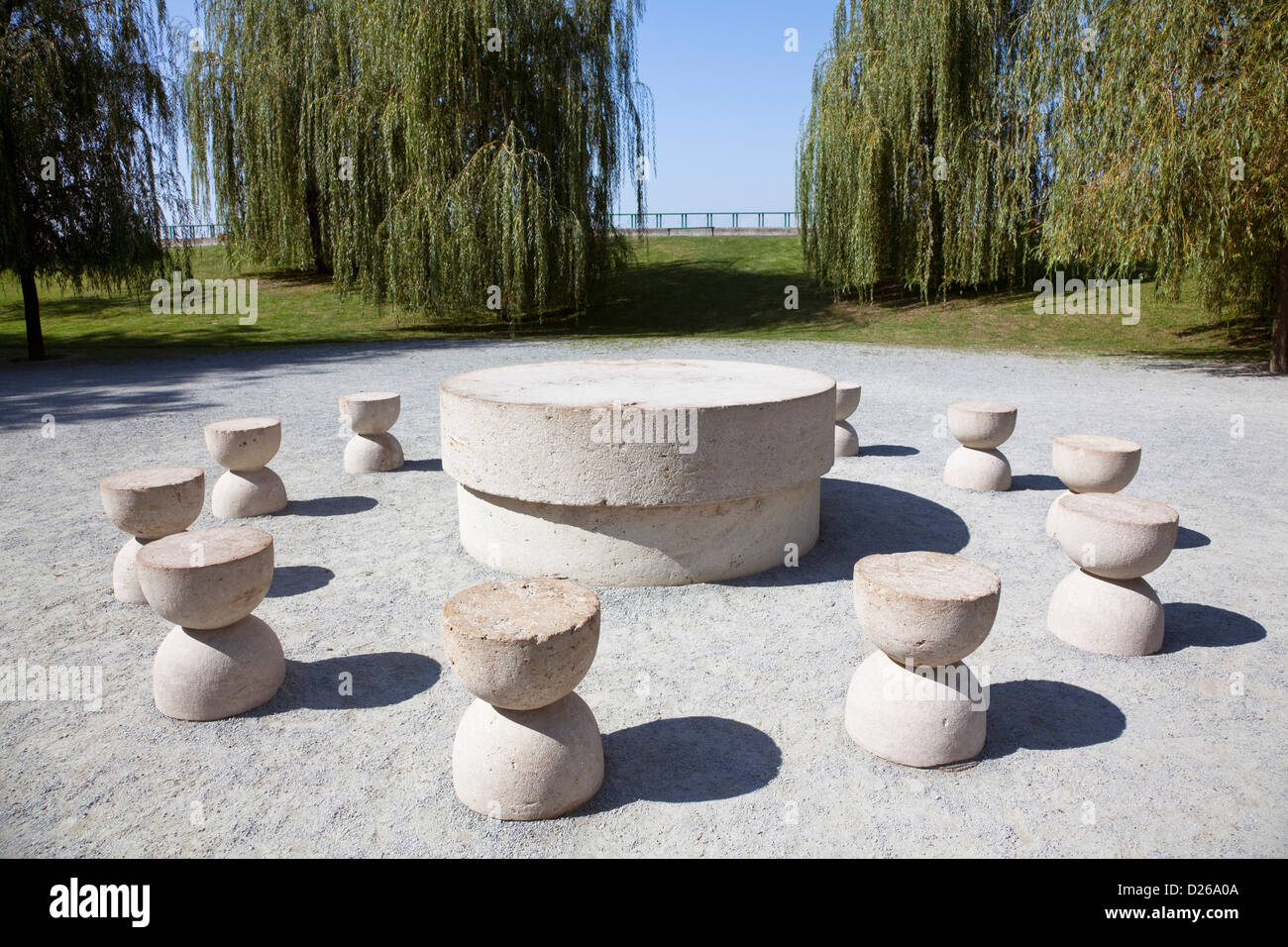 The Table of Silence by Constantin Brancusi, Targu Jiu, 1938. It is part of  a sculptural ensemble. Romania, Targu Jiu Stock Photo - Alamy