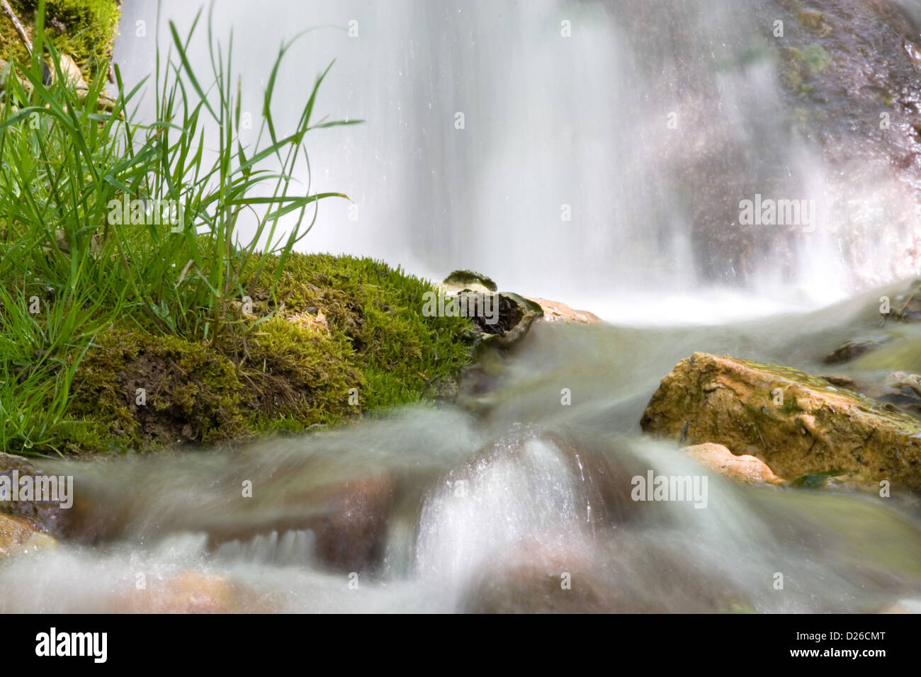 Falling water flowing water photos hi-res stock photography and images ...
