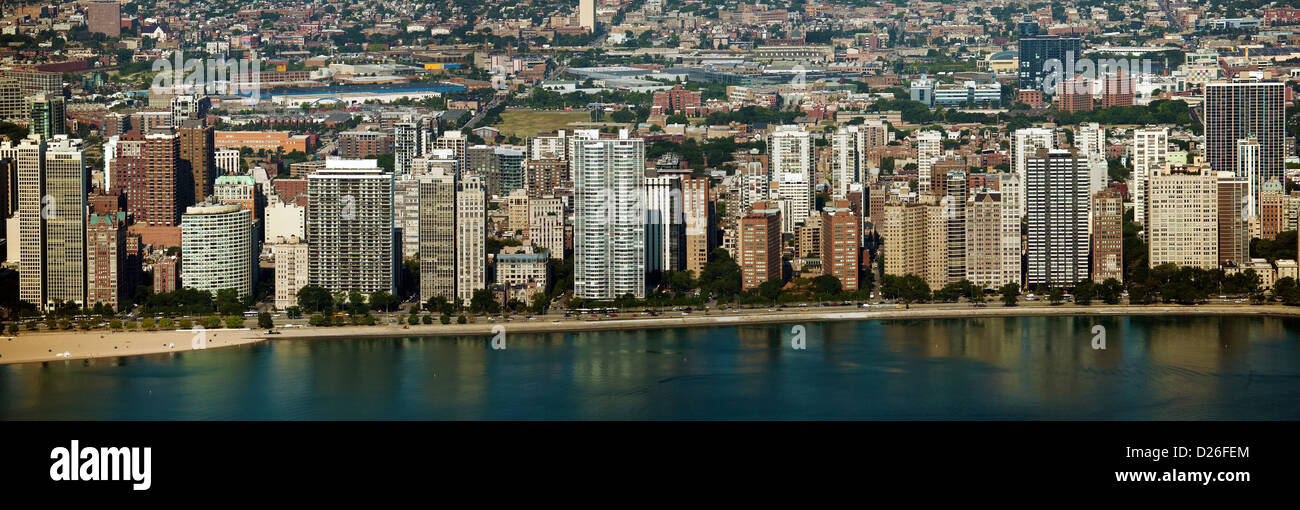 Chicago apartment building hi-res stock photography and images - Alamy