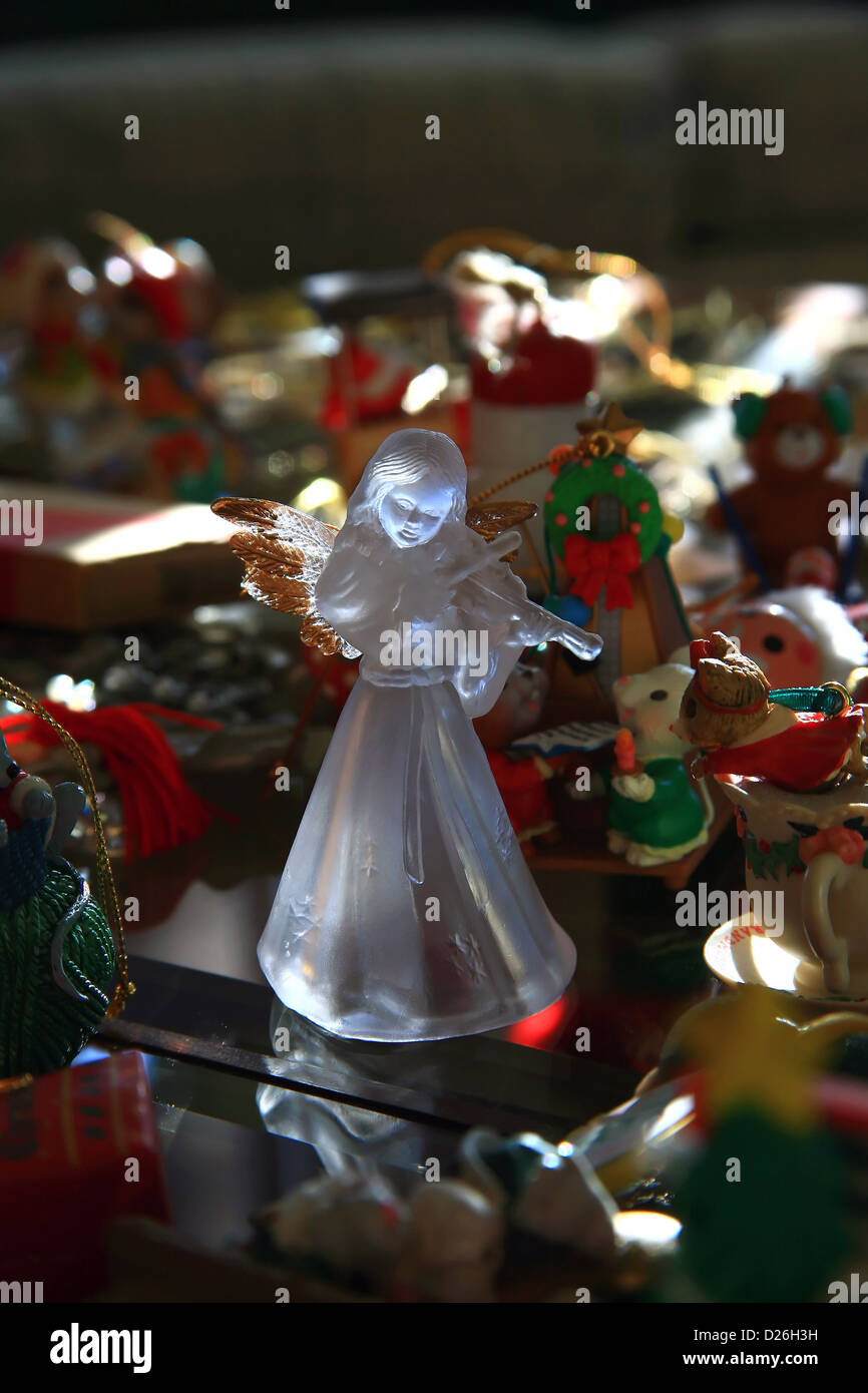 Angel and violin Christmas ornament Stock Photo