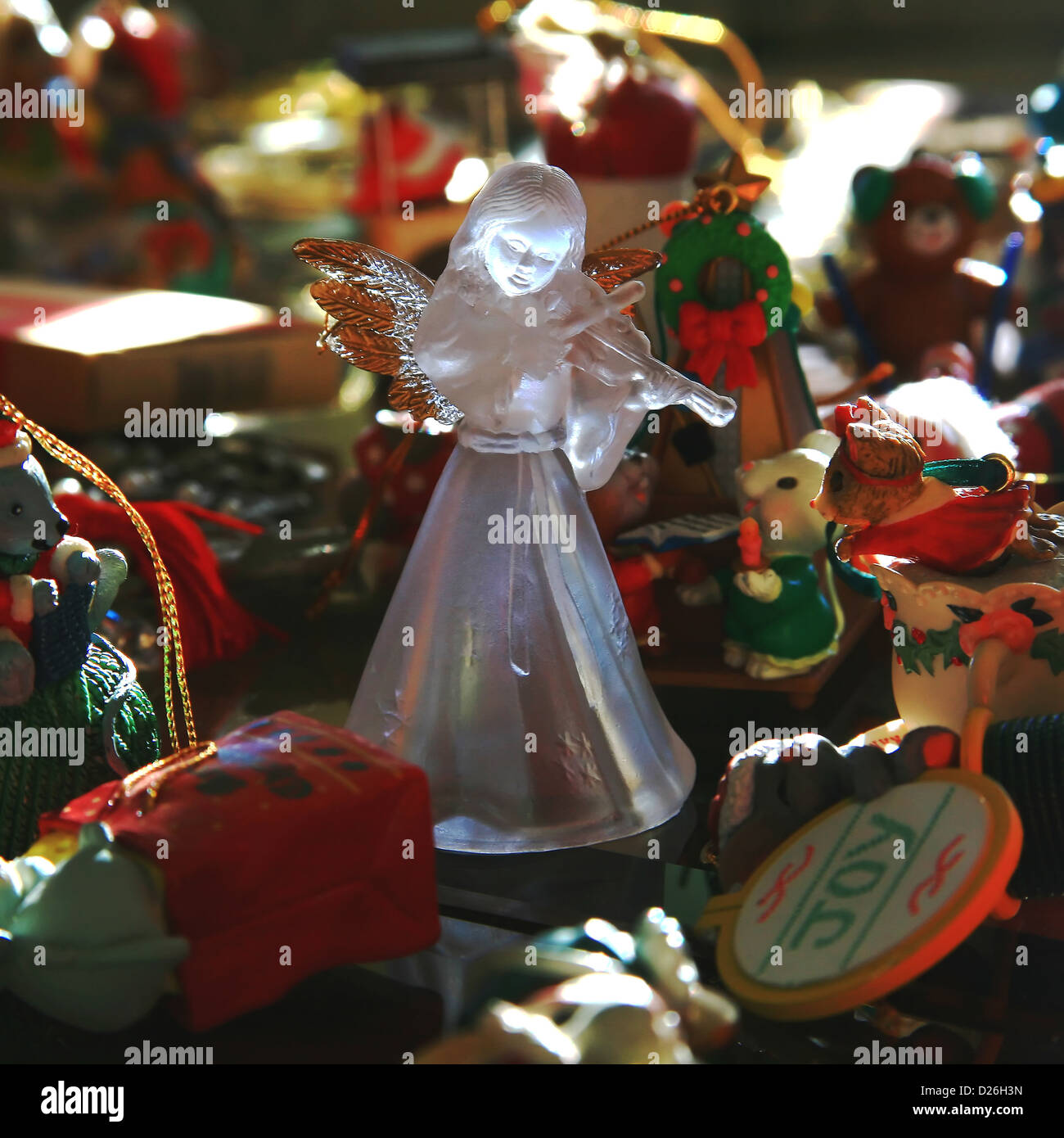 Angel and violin Christmas ornament Stock Photo