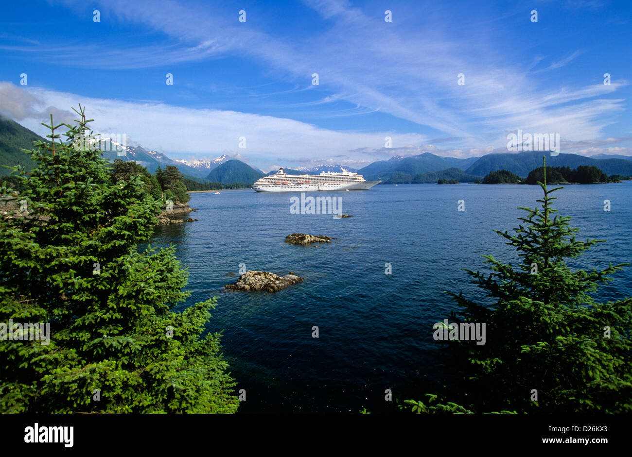 Crystal harmony cruise ship hi-res stock photography and images
