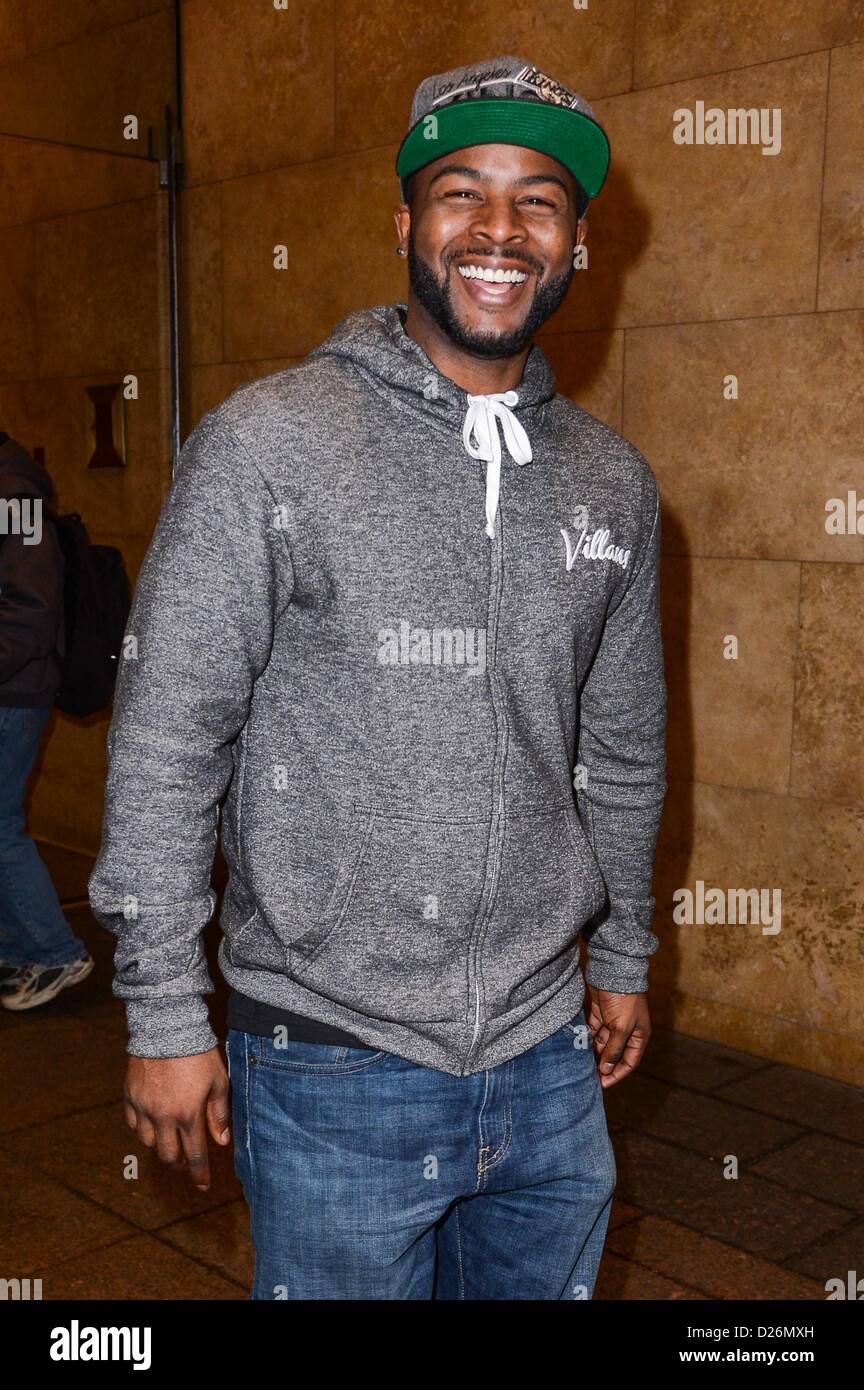 New York, USA. 15th January 2013. Craig Wayans, leaves the Sirius XM Studios out and about for CELEBRITY CANDIDS - TUE, , New York, NY January 15, 2013. Photo By: Ray Tamarra/Everett Collection Stock Photo