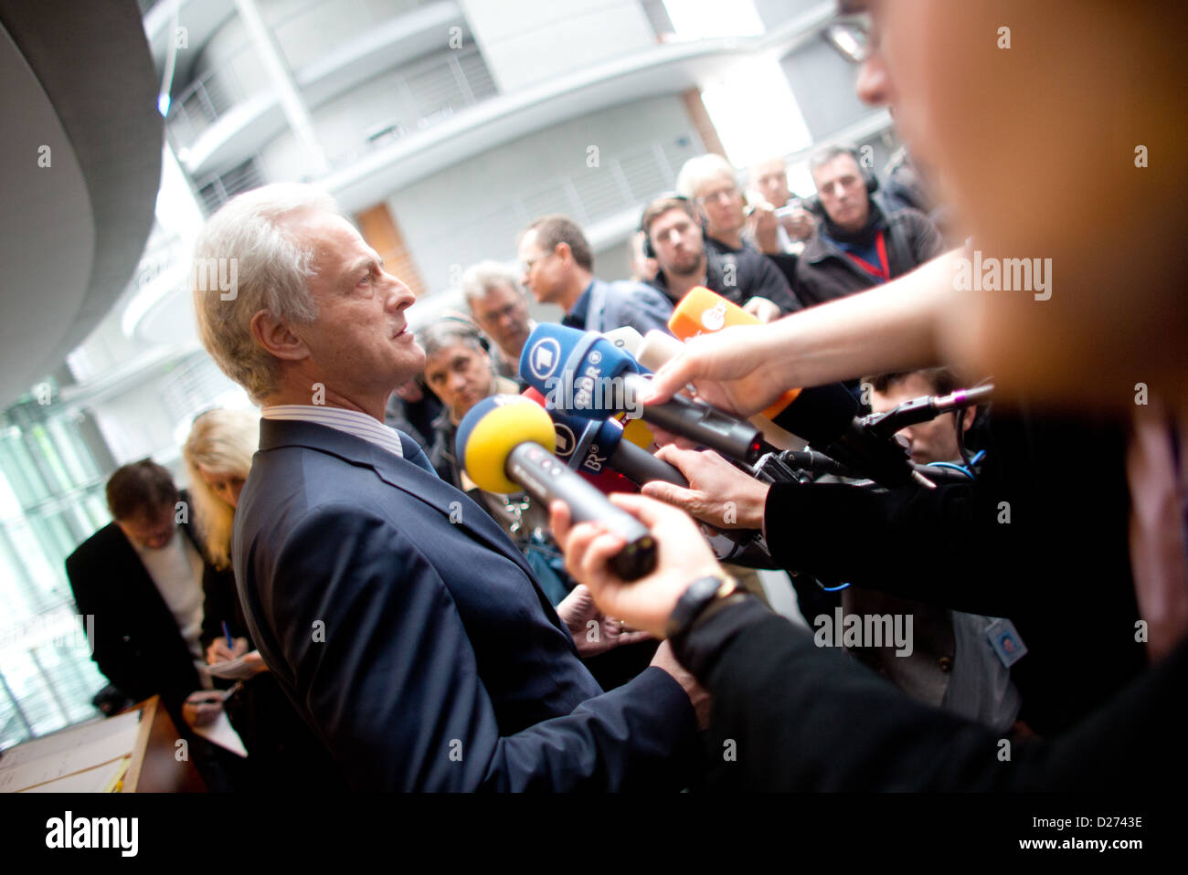 German Minister on Transport, Peter Ramsauer (CSU) gives statements to the airport BER to media representatives at the budget committee on the Berlin/Brandenbug airport BER in Berlin, Germany 15 January 2013. Photo: Kay Nietfeld Stock Photo