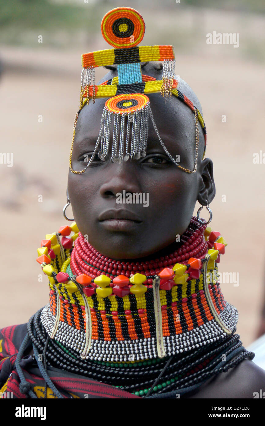 KENYA - Turkana Tribal Girl At Lorugumu, Turkana Stock Photo - Alamy