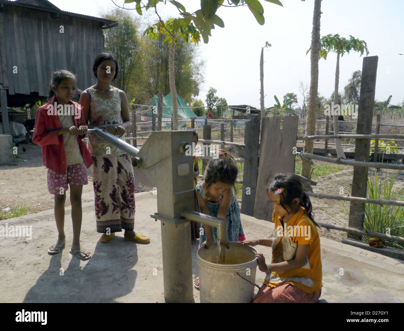 girls cambodia washing 