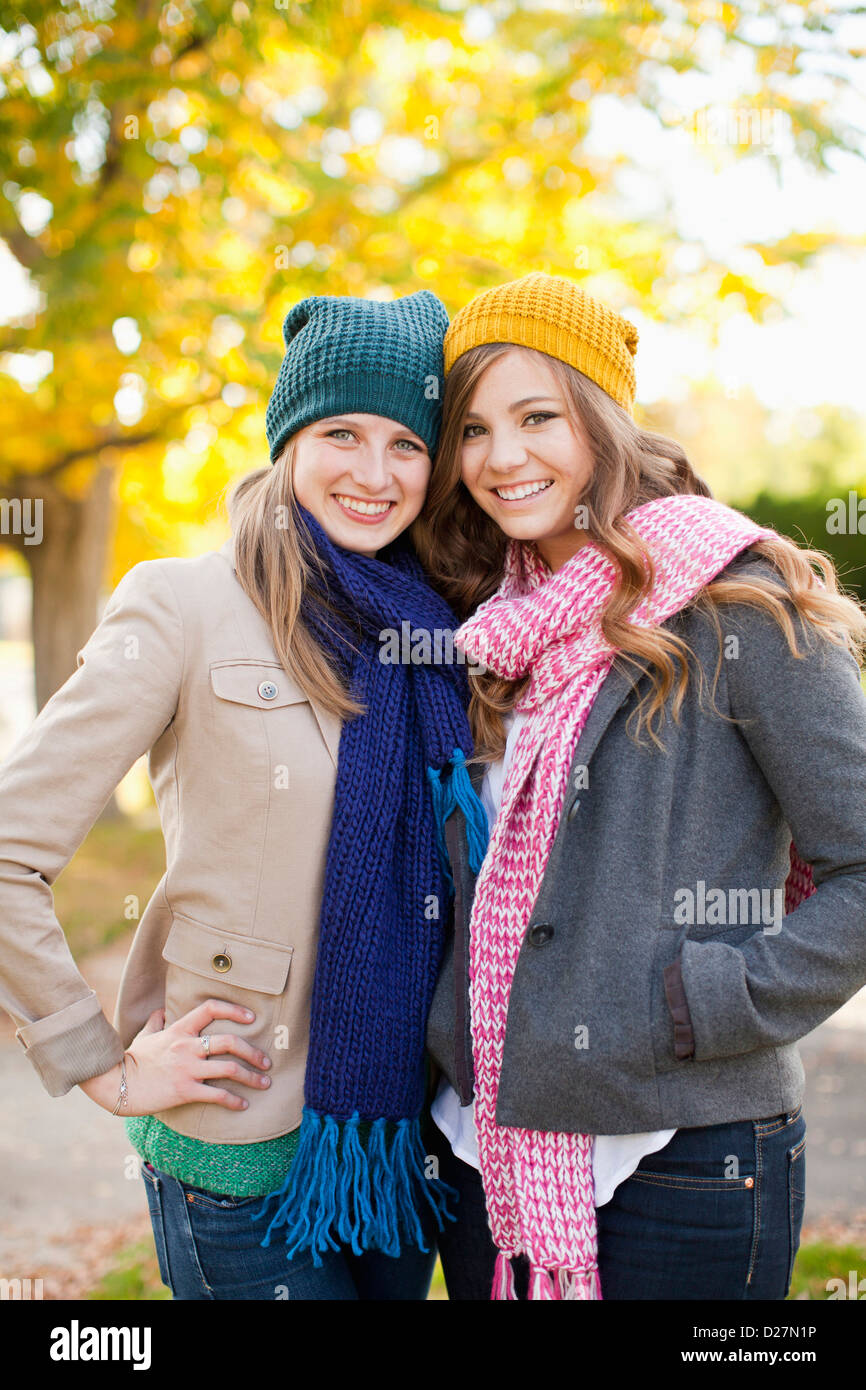 Women wearing similar hats hi-res stock photography and images - Alamy