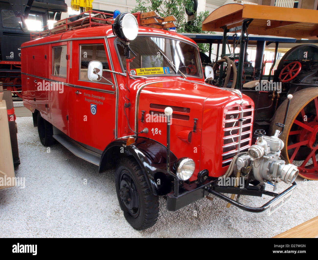 Engine of a borgward hi-res stock photography and images - Alamy
