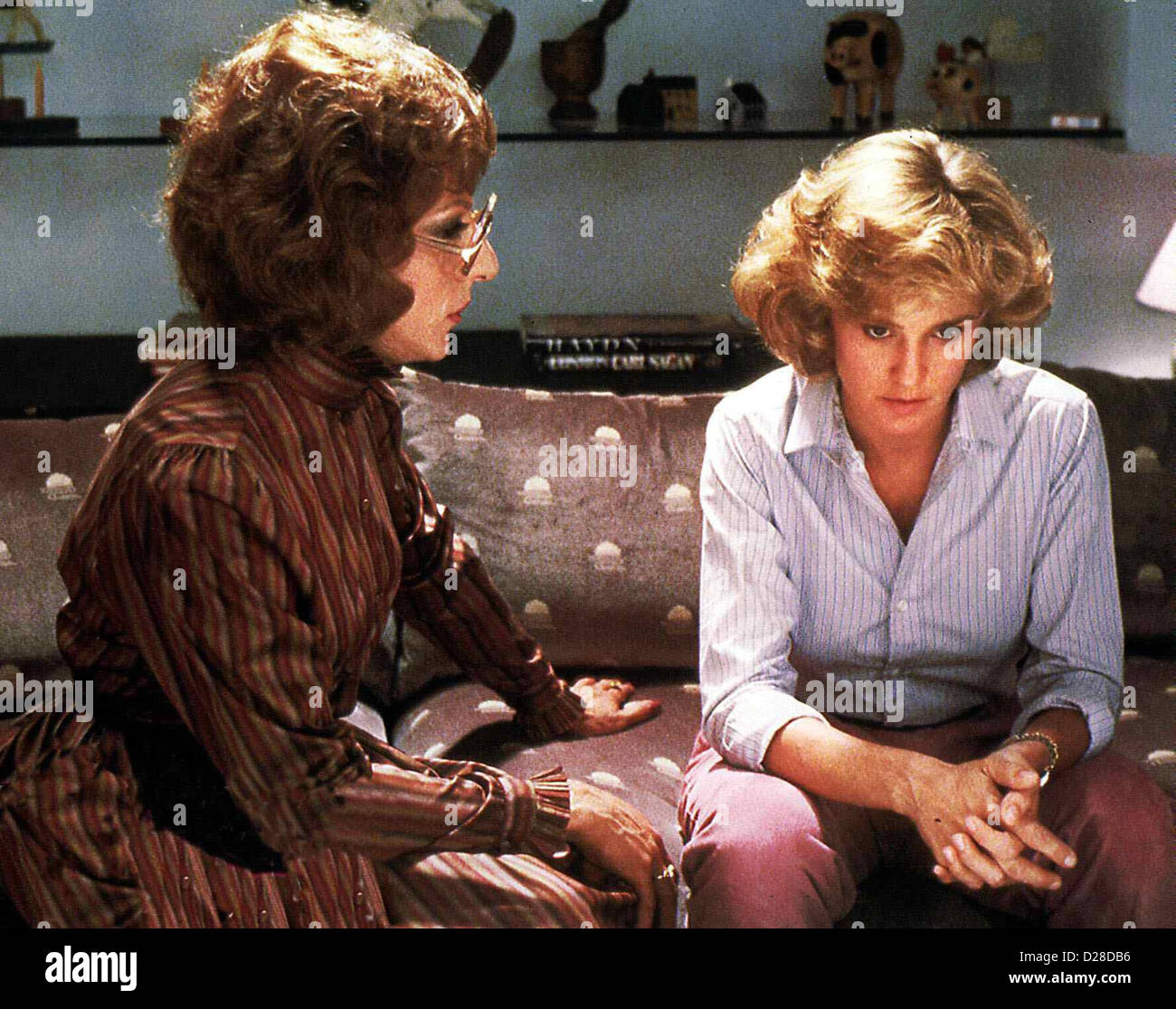 Tootsie  Tootsie  Dustin Hoffman, Jessica Lange Dorothy (Dustin Hoffman) verliebt sich in seine Kollegin Julie (Jessica Lange). Stock Photo