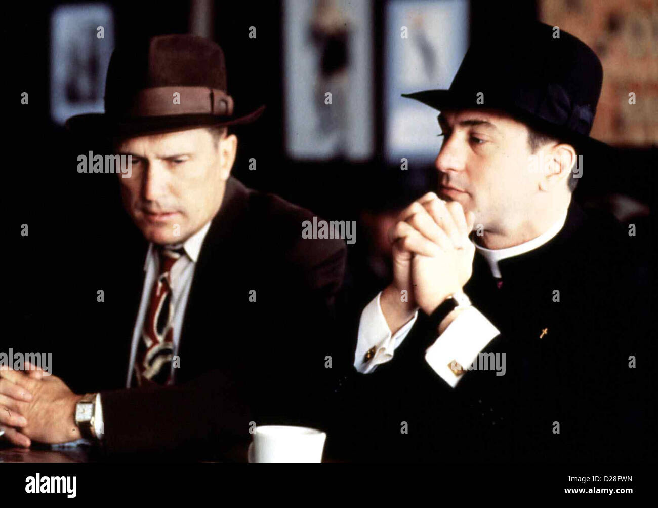 Heute Erstmals Im Tv – Ohne Werbung: Robert De Niro: So Macht Er Sich Zum Affen Als Papa! - xaegc8w
