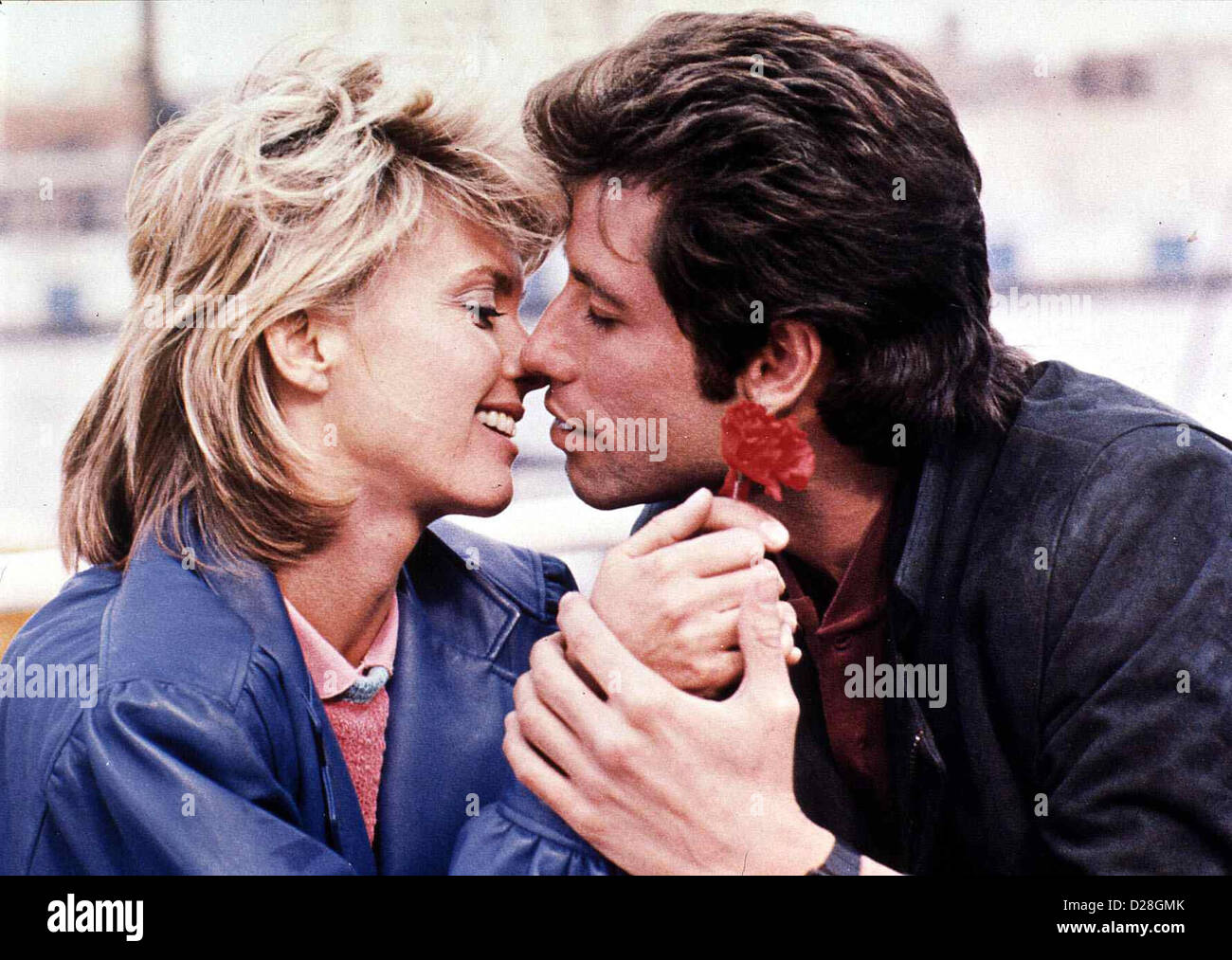 Zwei Vom Gleichen Schlag  Two Kind  Olivia Newton-John, John Travolta Mit ihrer aufopfernden Liebe stimmen Zack (John Travolta) Stock Photo