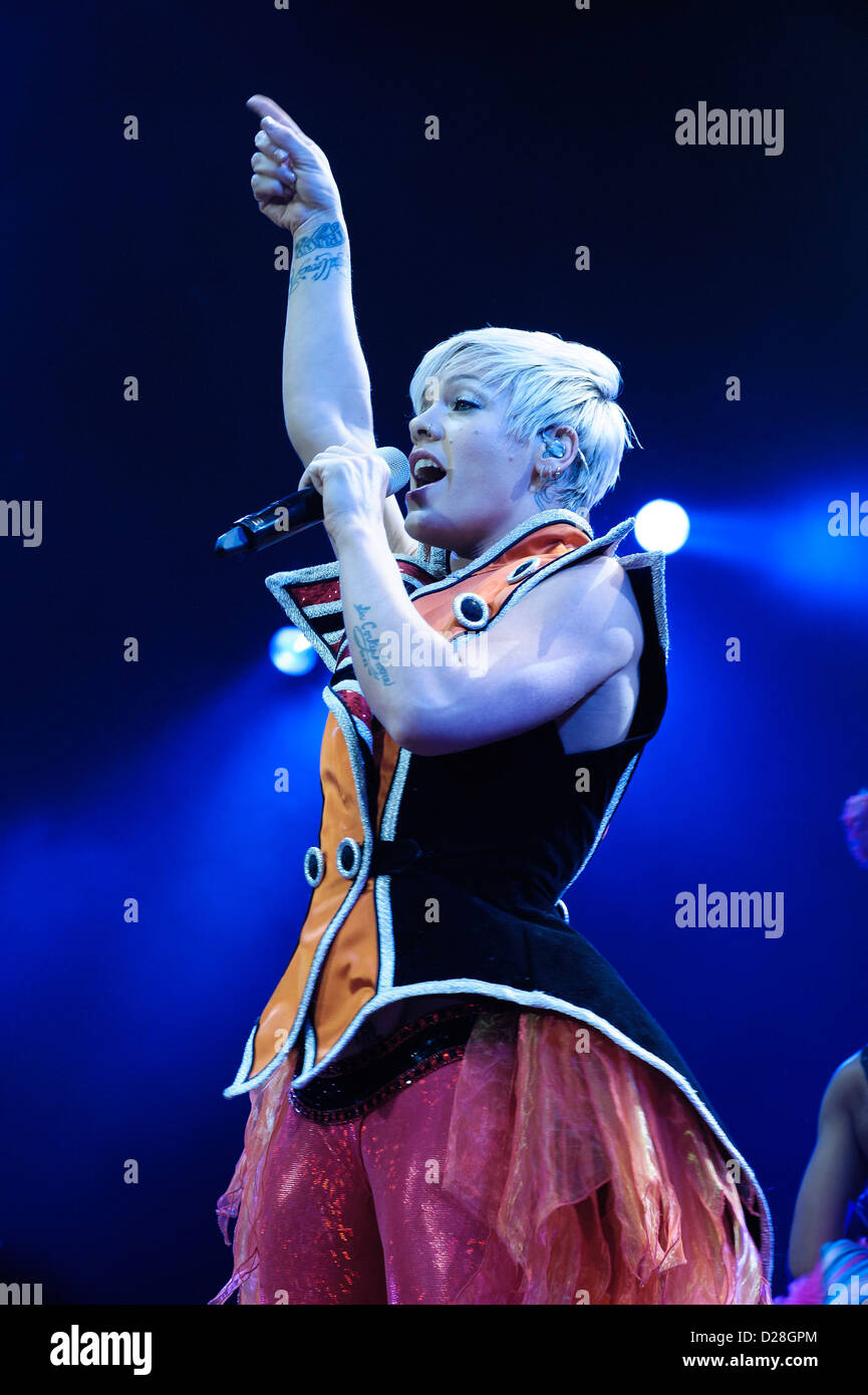 Pink alecia beth moore hi-res stock photography and images - Alamy