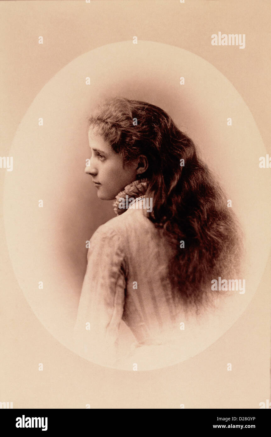 Young Woman With Long Hair, Portrait, Robert F. Hughes, Chicago, Illinois, USA, Circa 1900 Stock Photo