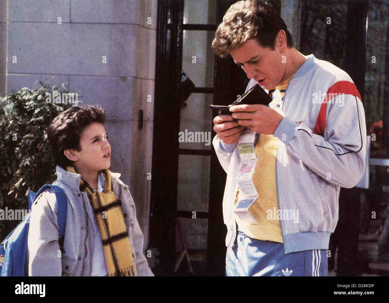 Fred savage hi-res stock photography and images - Page 2 - Alamy, image size:1300x1014