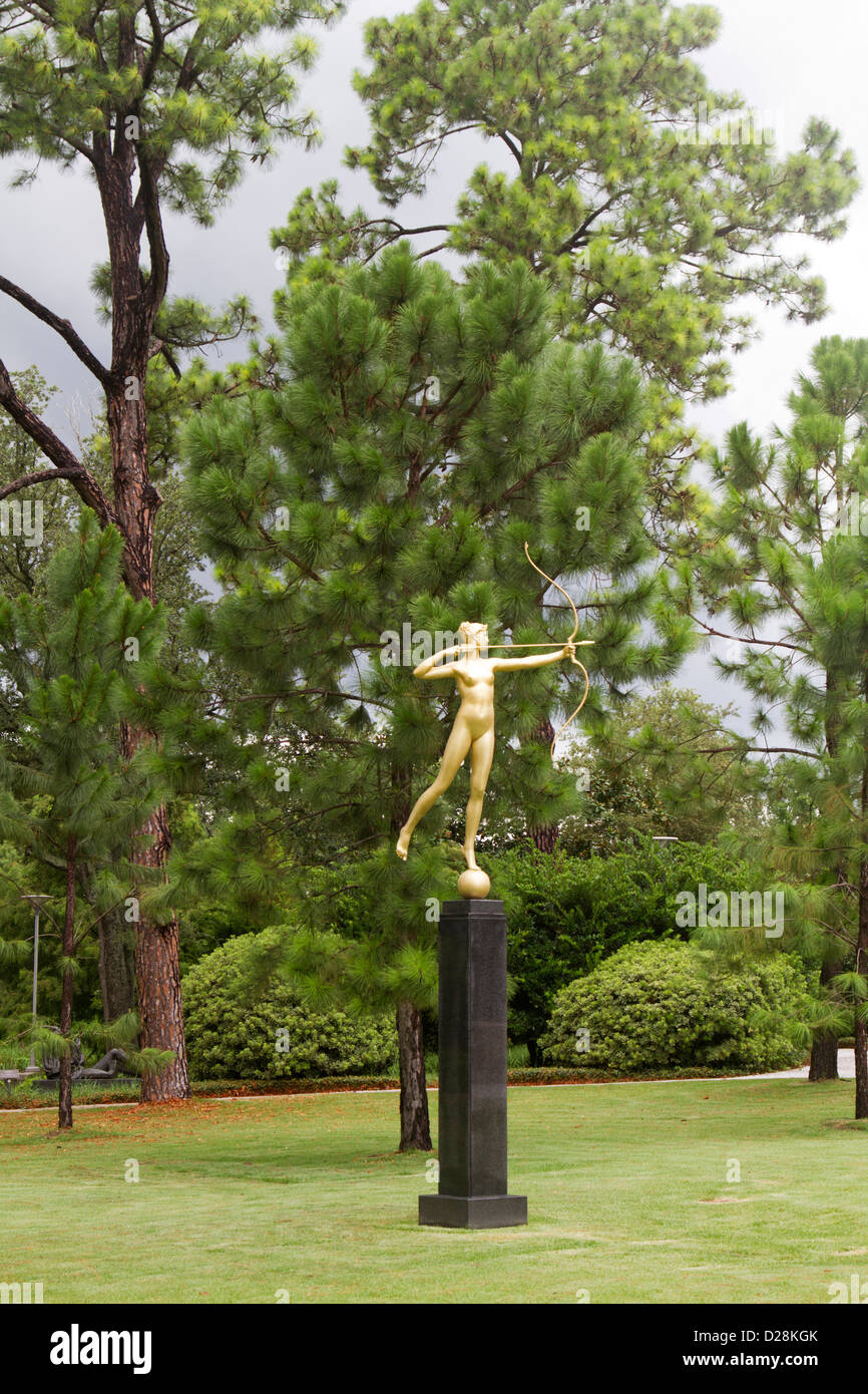 LA, New Orleans, Museum of Art, Besthoff Sculpture Garden, 'Diana, The