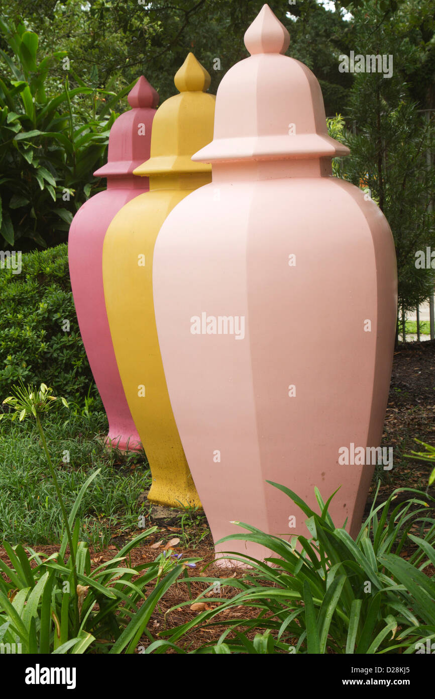 LA, New Orleans, Museum of Art, Besthoff Sculpture Garden, 'Perfect