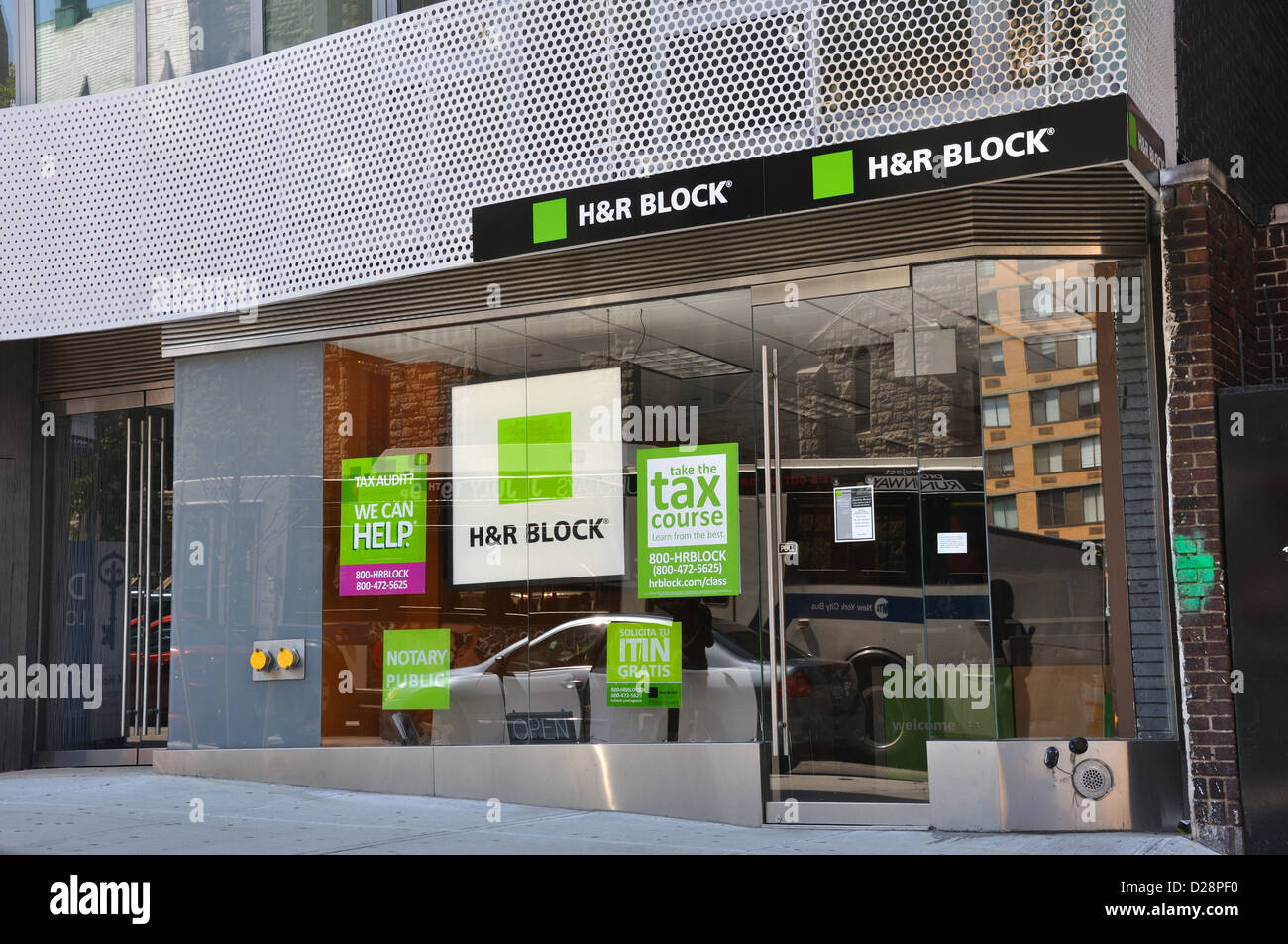 H&r Block Stock Photos & H&r Block Stock Images Alamy