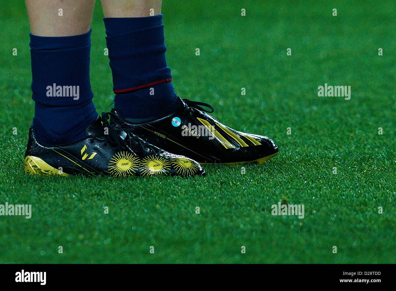 Lionel messi 2013 hi-res stock photography and images - Page 8 - Alamy