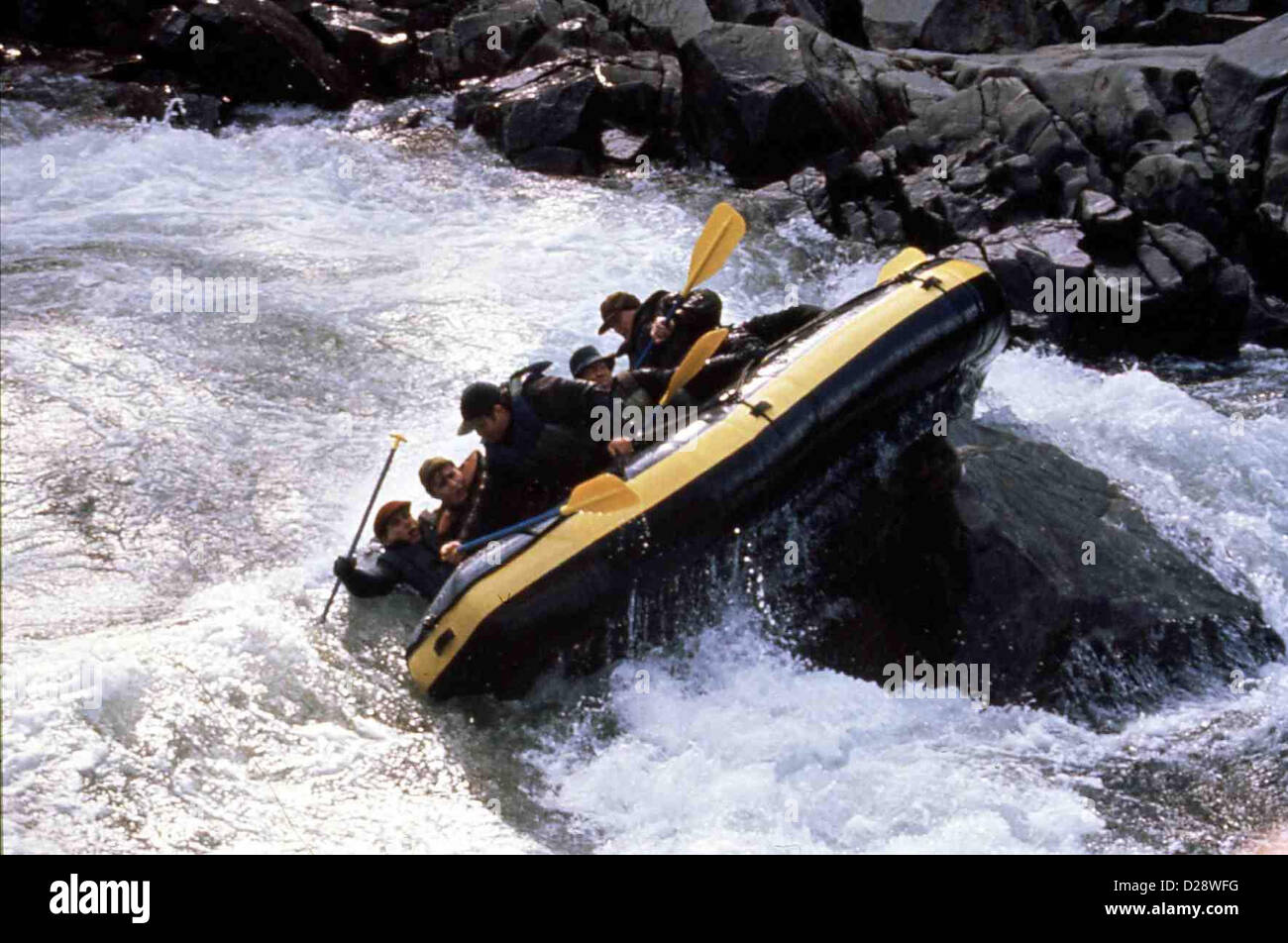 Reissende Stroemung-Rafting-Trip Ins Verderben  White Mile  Doch es kommt zu einem tragischen Unglück: Das Boot kentert - die Stock Photo