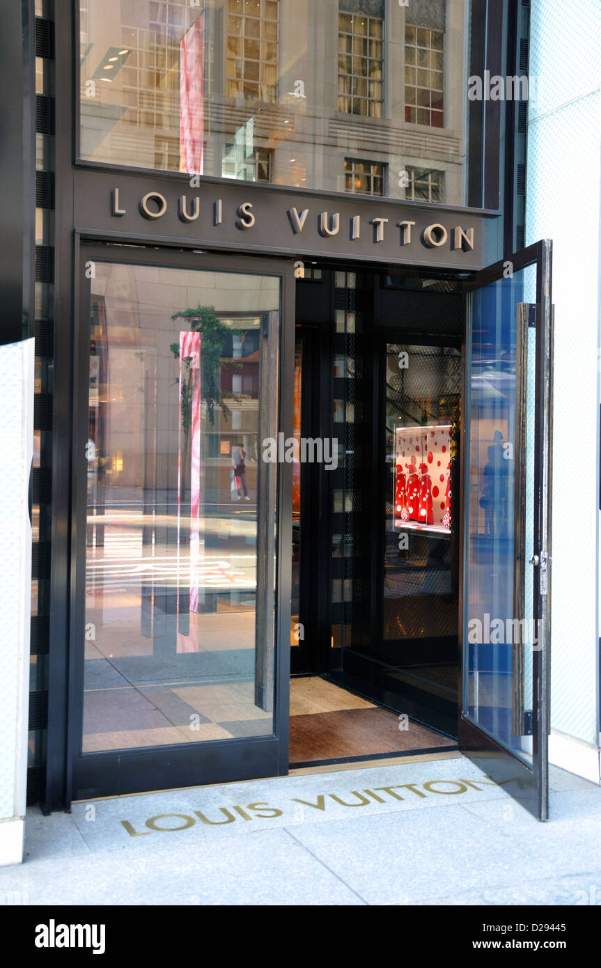 The Louis Vuitton store in Brookfield Place, Lower Manhattan – Stock  Editorial Photo © zhukovsky #173116040