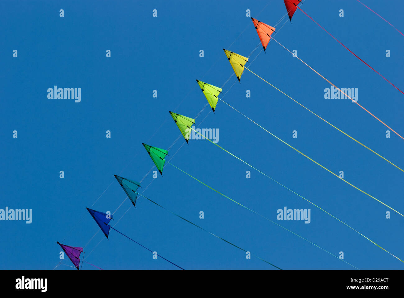 Kite string hi-res stock photography and images - Alamy