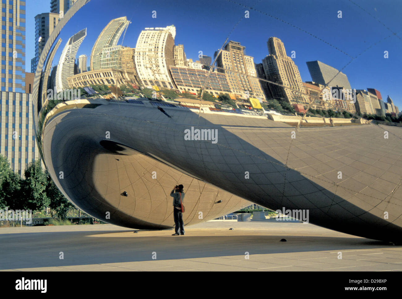 Illinois. Chicago. Millennium Park. Kapoor Sculpture 