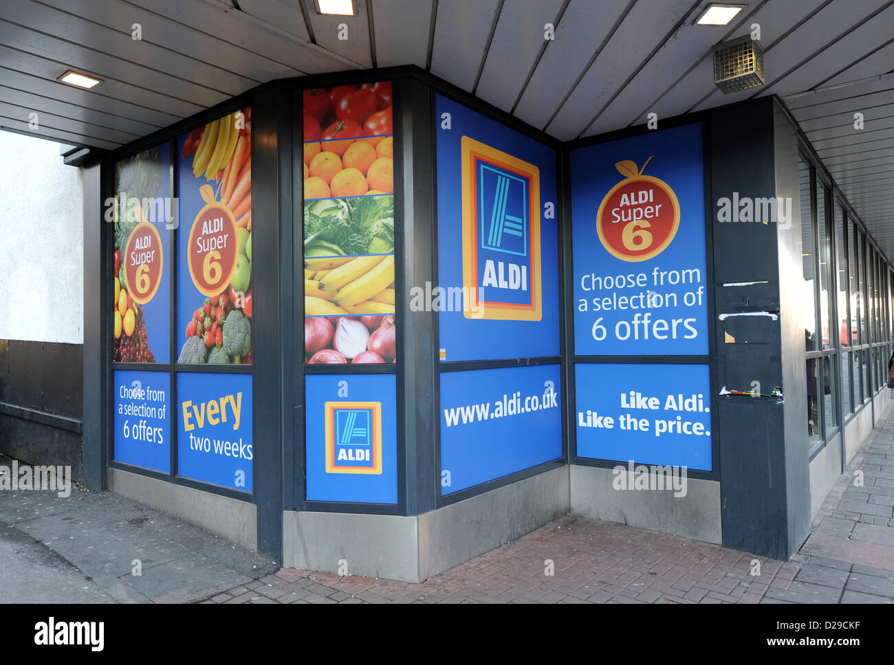 Aldi supermarket store in London Road Brighton UK Stock Photo Alamy