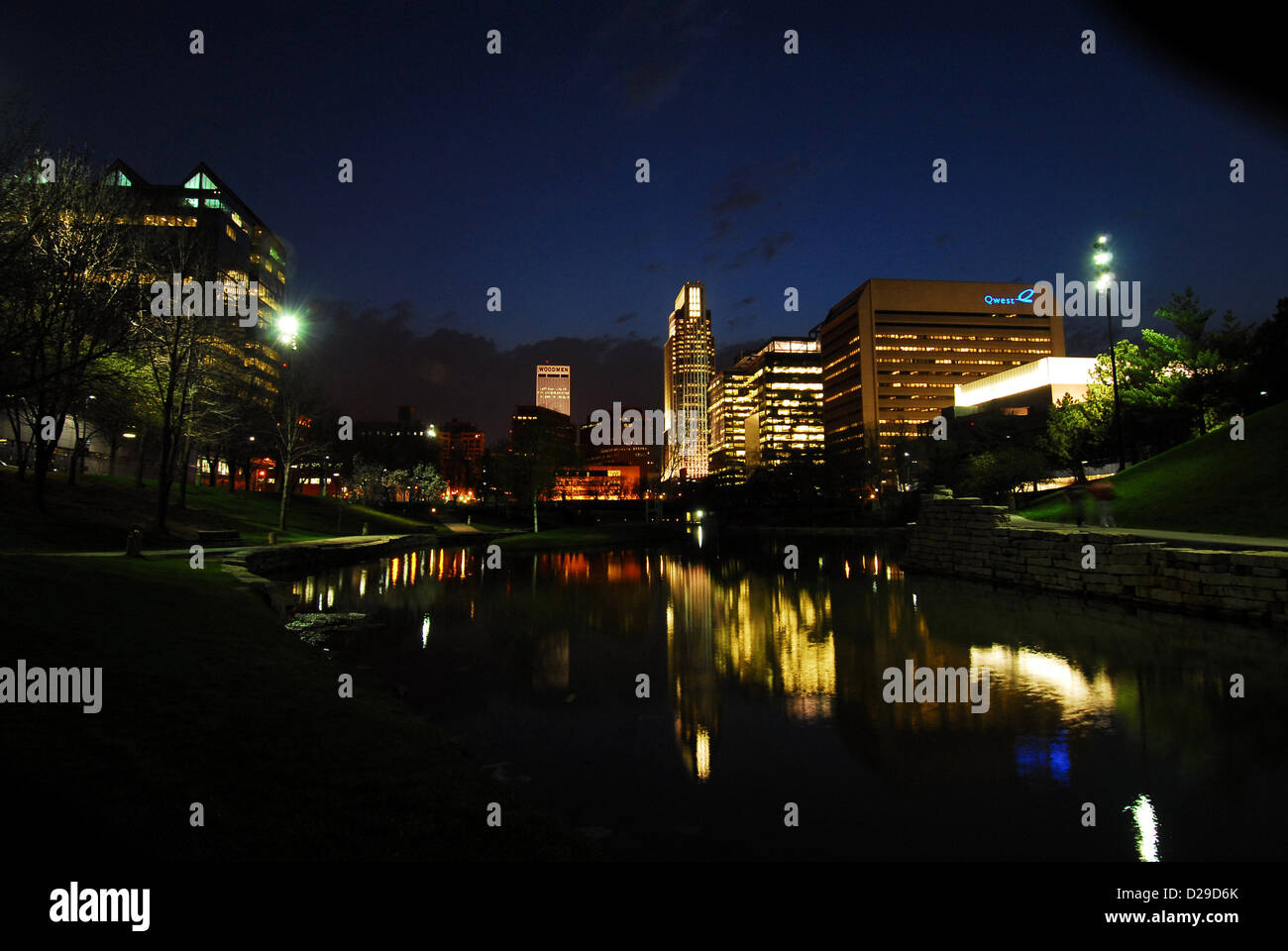 Omaha nebraska skyline night hires stock photography and images Alamy