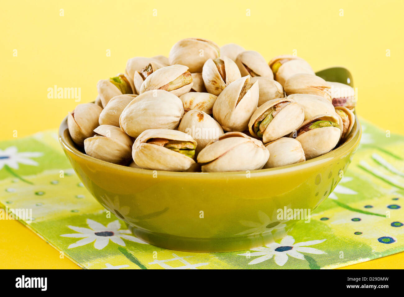 Bowl of Pistachio nuts Stock Photo Alamy