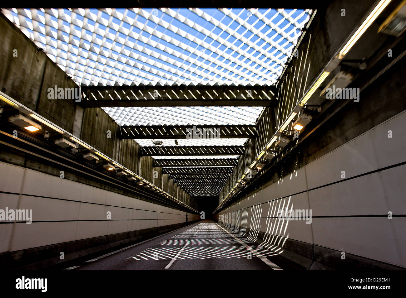 Inside the tunnel at the Oresund Br Stock Photo Alamy