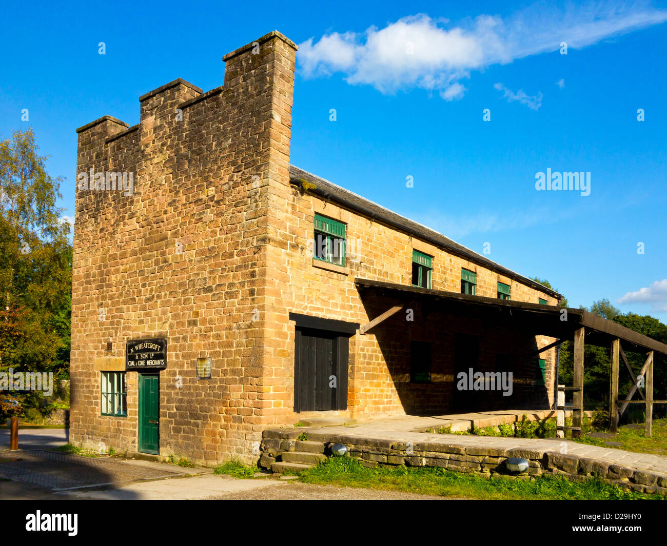 The Gothic Warehouse at the northern terminus of the Cromford Canal Derbyshire England UK built 1794 for Sir Richard Arkwright Stock Photo