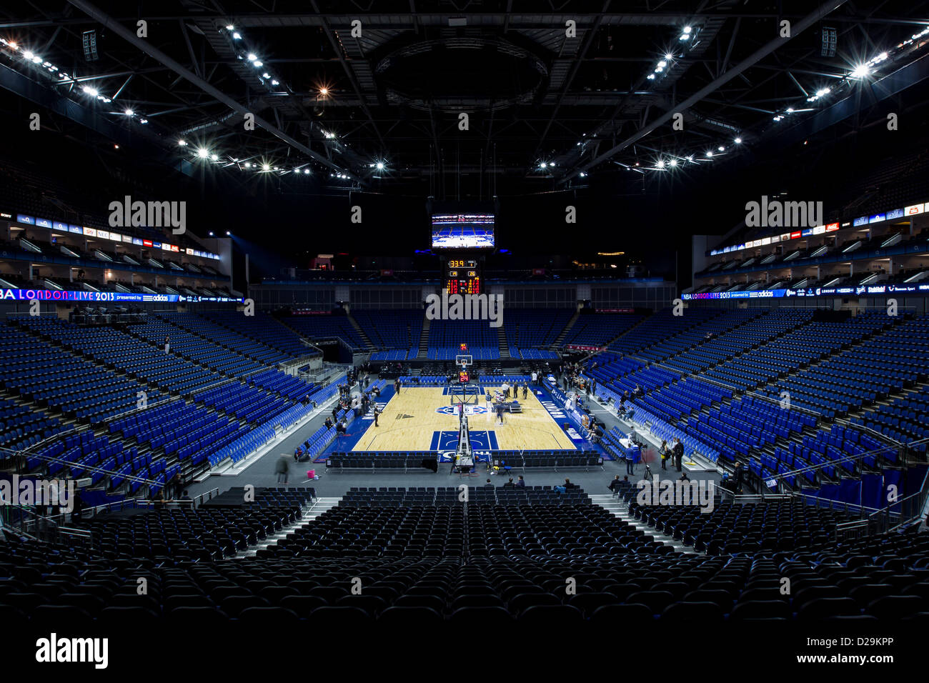 17.01.2013 London, England. The purpose built basketball court at the O2 ahead of the NBA London Live 2013 game between the Detroit Pistons and the New York Knicks Stock Photo
