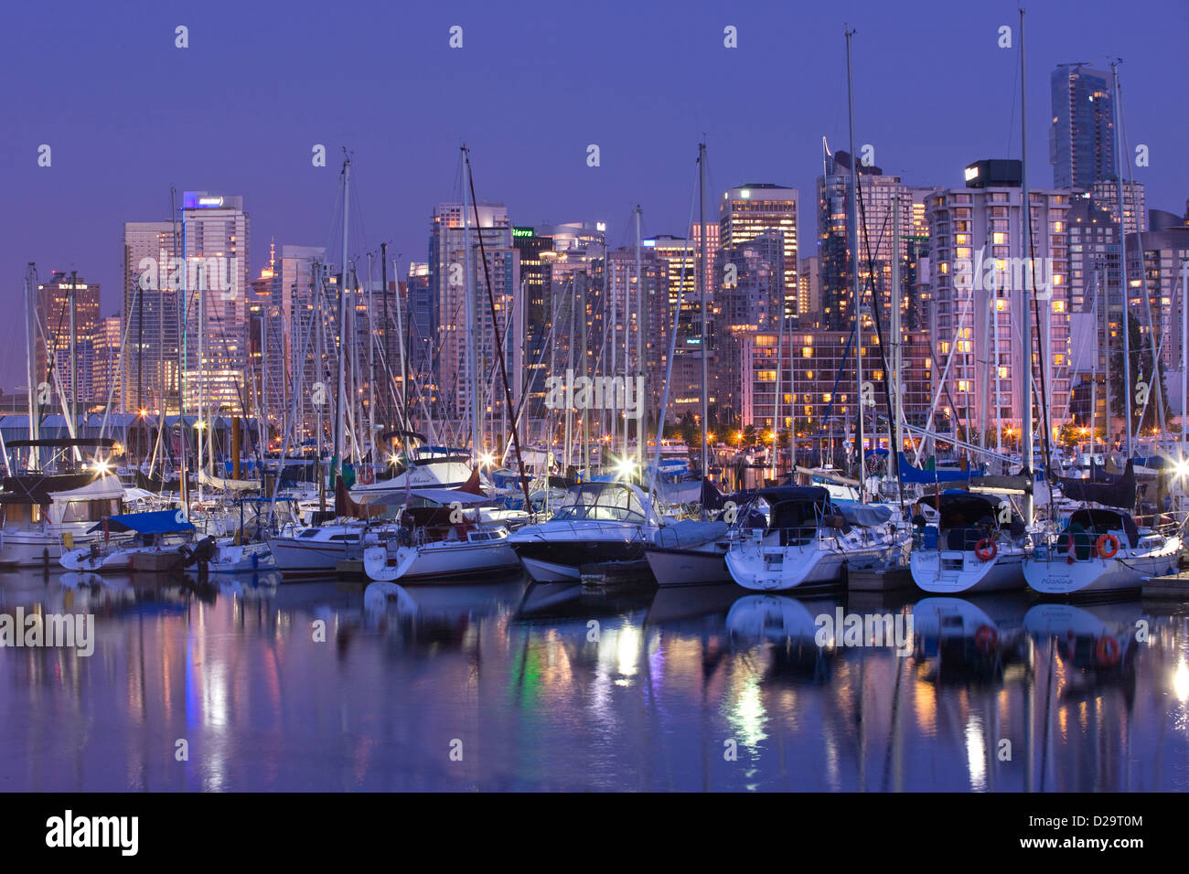COAL HARBOUR FROM STANLEY PARK DOWNTOWN SKYLINE VANCOUVER BRITISH ...
