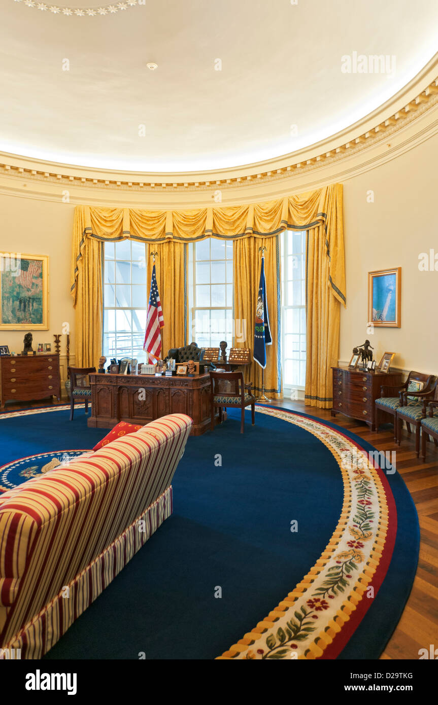 Oval office replica clinton hires stock photography and images Alamy