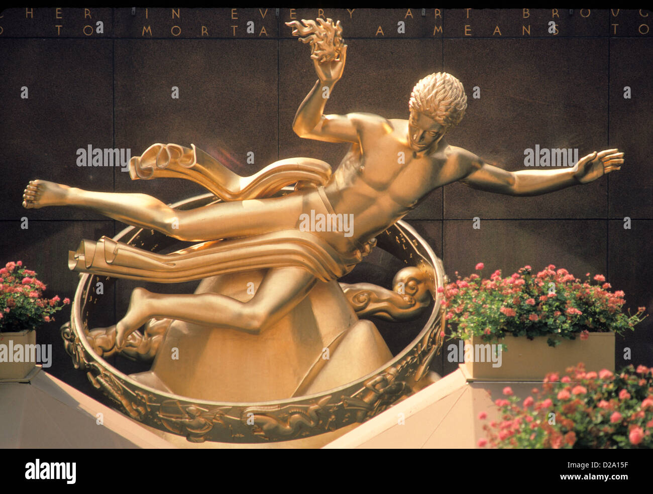 Statue Of Prometheus New York City, Rockefeller Center. Statue Of Prometheus Stock Photo - Alamy