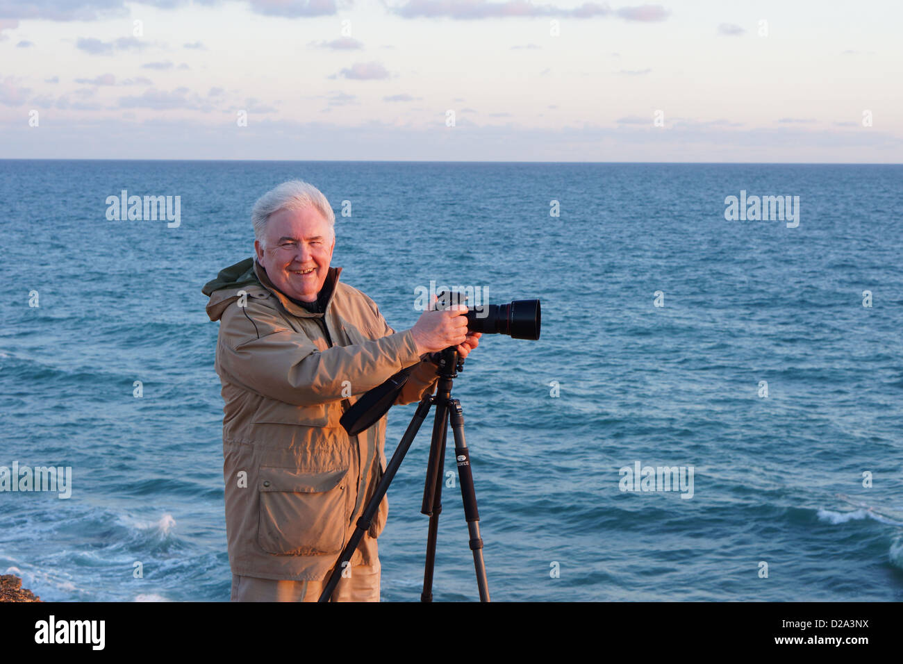 Man taking photo photograph hi-res stock photography and images - Alamy