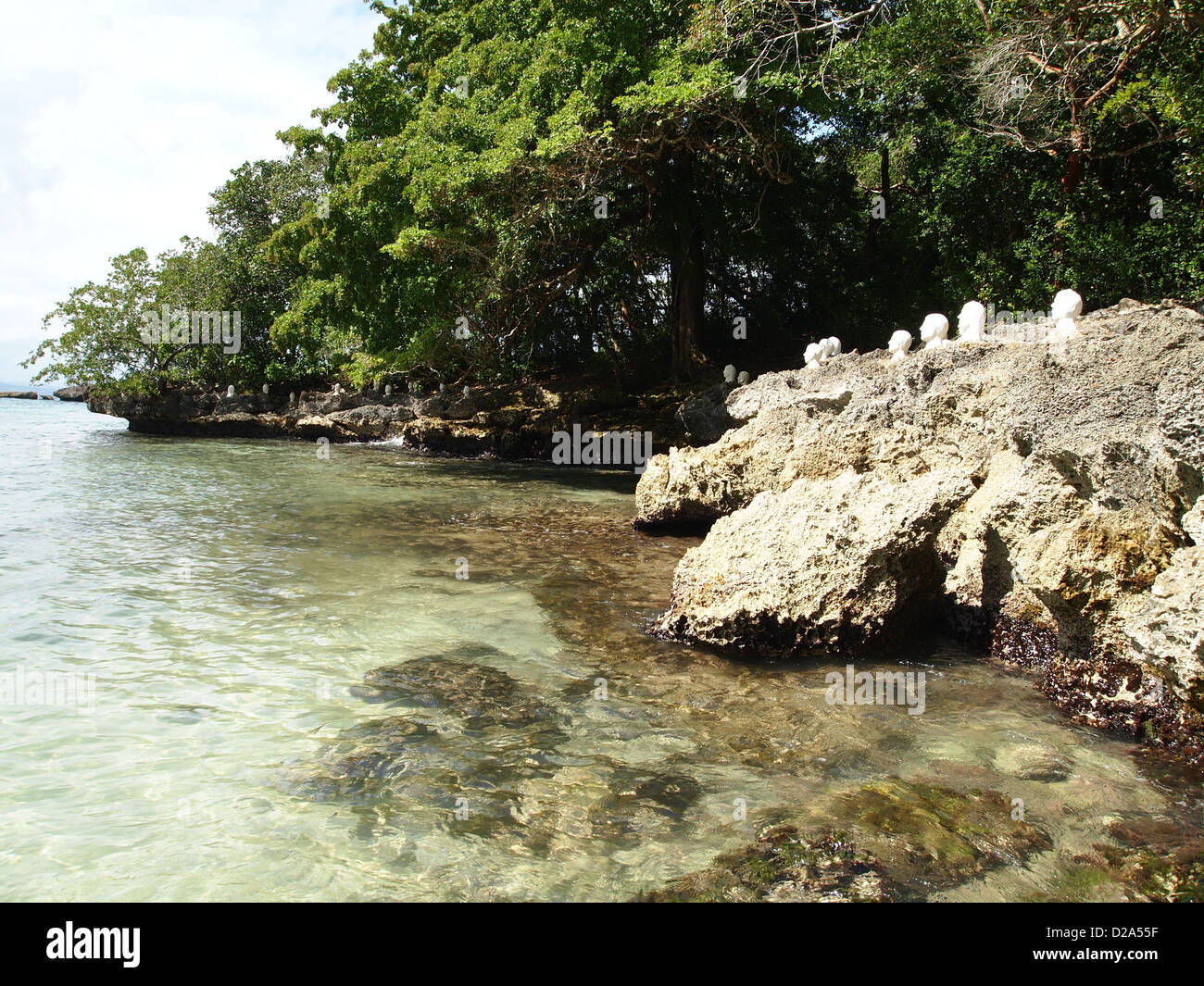Bust on rocks hi-res stock photography and images - Alamy