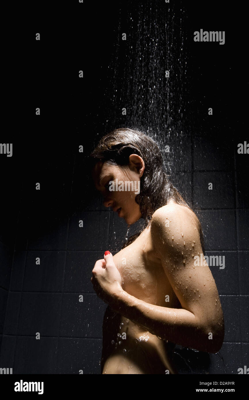 Woman Showering Pics