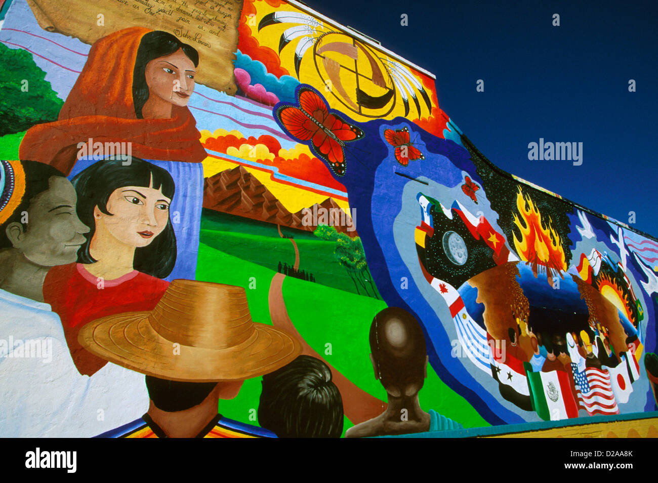 Public art on building hi res stock photography and images Alamy