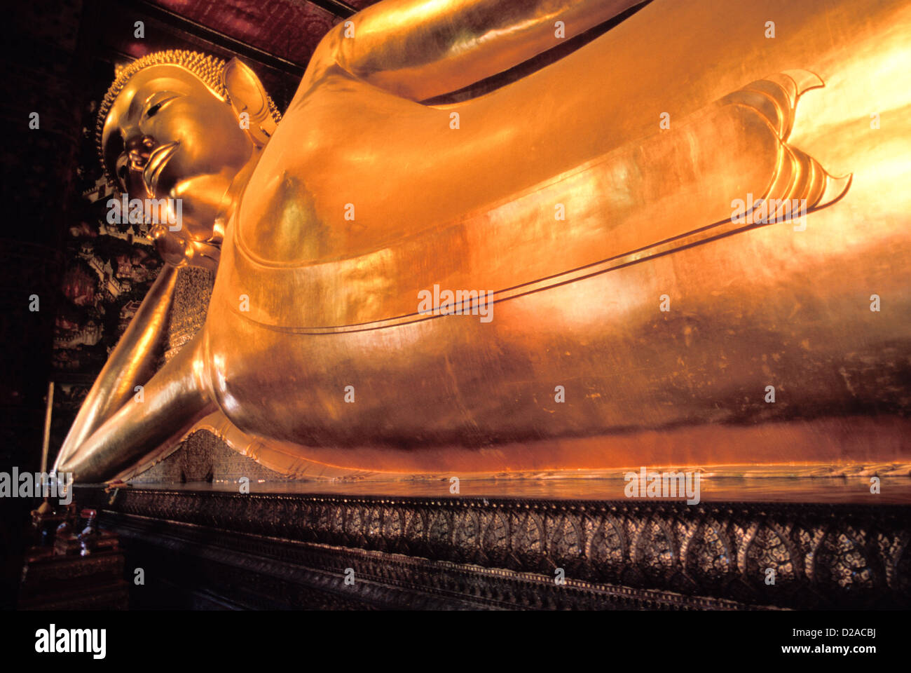 Thailand. Bangkok. Wat Pho Temple. Reclining Buddha Stock Photo - Alamy